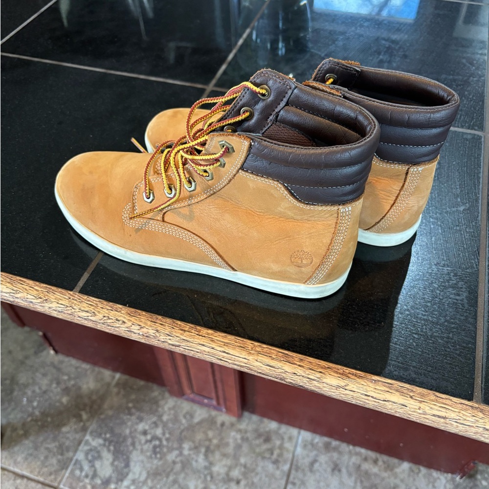 Timberland Women’s Tan Leather Boots